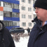 Глава Мысков Евгений Тимофеев лично проверил состояние пешеходных дорожек и тротуаров в одном из микрорайонов города - Город Мыски