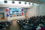 Губернатор Кузбасса поручил главам муниципалитетов немедленно реагировать на проблемы с теплом.